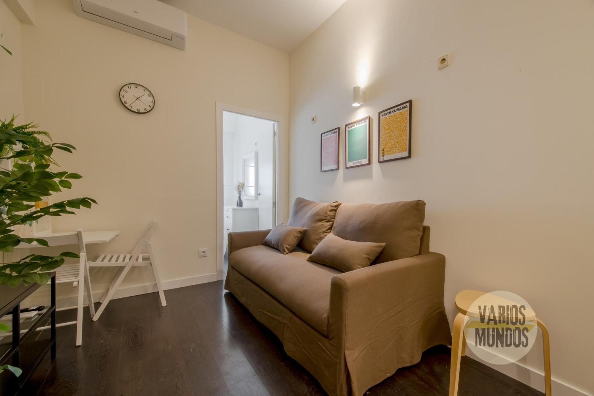 Tiny Apt Para 3Pax En La Plaza De Chueca Мадрид Экстерьер фото